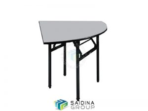 Quarter round banquet table