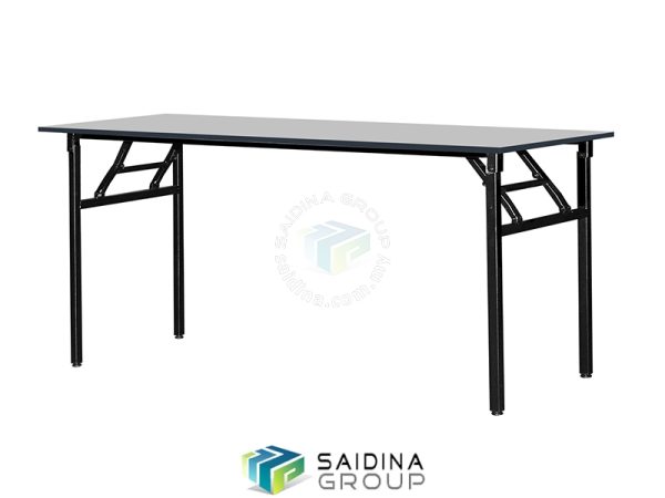 Banquet table